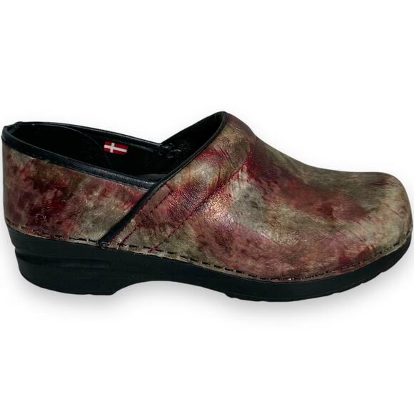 Sanita The Original Danish Leather Clog Shoes Red Watercolor Womens 38 / US 7.5 - Picture 1 of 14